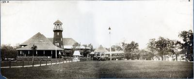 Reeds Lake pavilion
