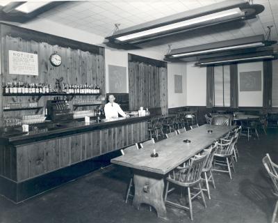 Peninsular Club Bar