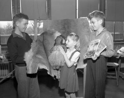 Alger School kids