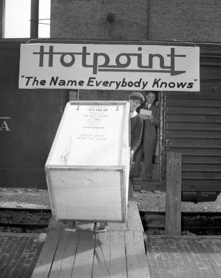 B and W Distributing Company, Hotpoint Washer