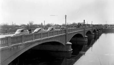 Leonard Street bridge