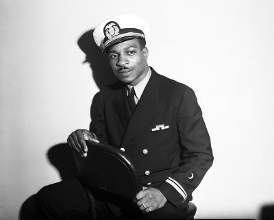 Naval Reserve officer