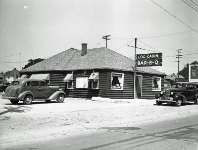 Log Cabin Bar-B-Cue Cocktail Lounge
