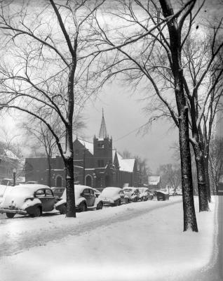 Snow, scenes in Grand Rapids